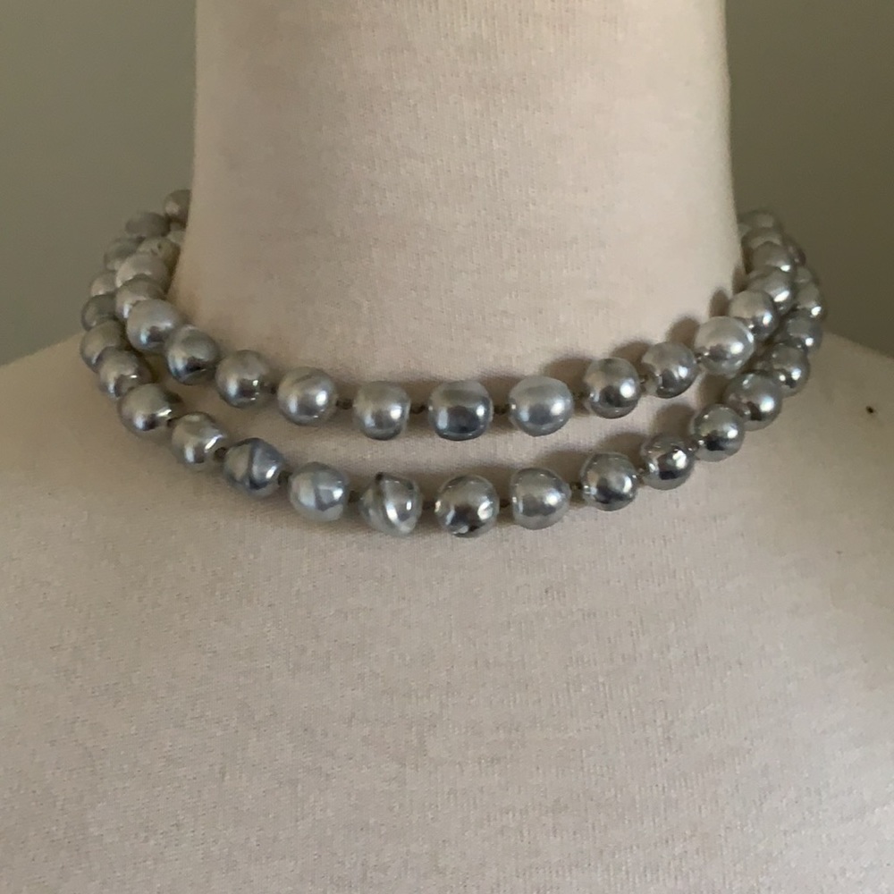 Vintage pearl necklace